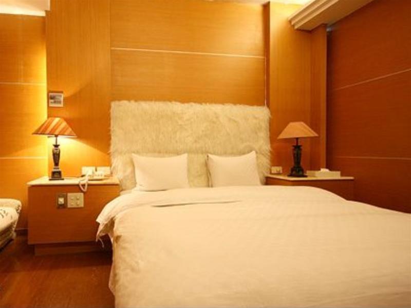 Zaw Jung Business Hotel Taichung Exterior photo